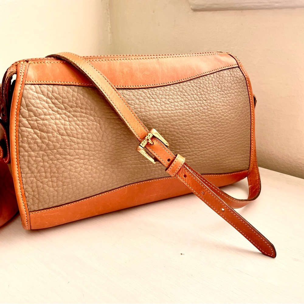 Vintage 80’s Dooney & Bourke Crossbody Handbag - Picture 3 of 11